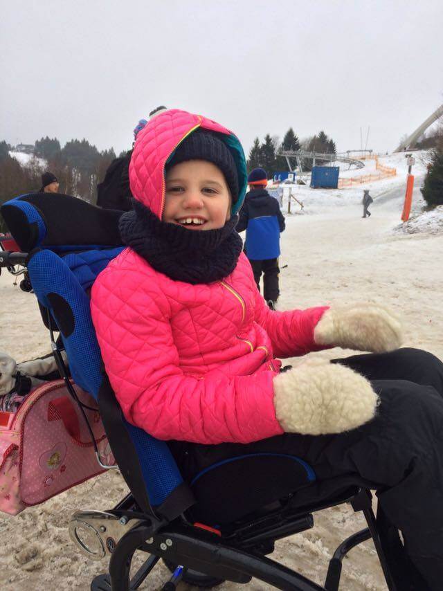 Xanthe mee op wintersport omdat haar ouders een bedtent konden huren